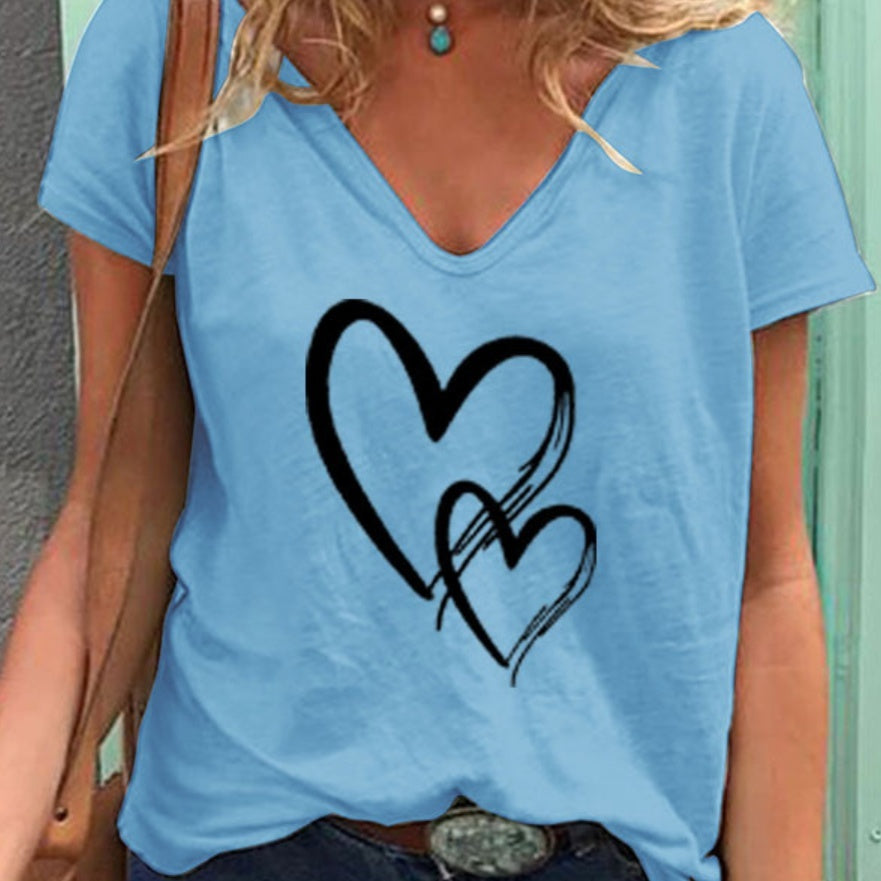 T-shirt ample et décontracté à col en V avec imprimé cœur